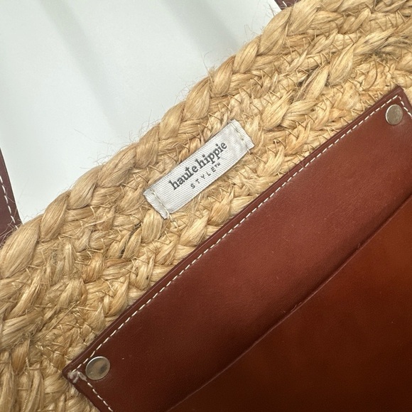 Haute Hippie Raffia Extra Large Tote with Pouch NWOT - Picture 4 of 6